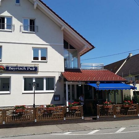 Apartments Zum Bayrisch Pub Weißenhorn 외부 사진