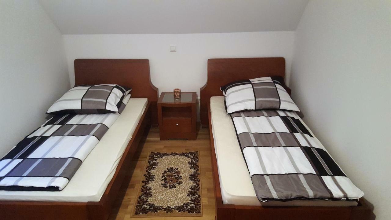 Apartments Zum Bayrisch Pub Weißenhorn 외부 사진