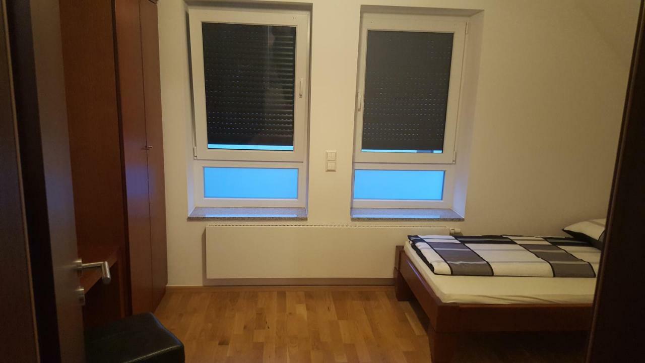 Apartments Zum Bayrisch Pub Weißenhorn 외부 사진